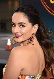 Ana de la reguera with long wavy cut. Ana De La Reguera The Book Of Life La Premiere 04 Gotceleb