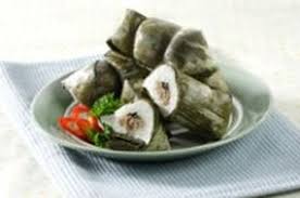 Lontong oncom sambal kacang makanan kecil tapi mengeyangkan. Lontong Isi Oncom Sajian Sedap