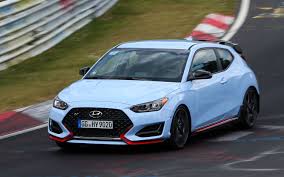 The 2018 hyundai veloster has been revealed this week at the 2018 detroit motor show, headlined by the veloster n hot hatch. Comparison Hyundai Veloster N 2019 Vs Mazda Cx 3 Sport 2018 Suv Drive