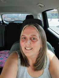 Robin Roebuck's Instagram, Twitter & Facebook