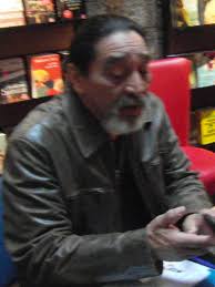 Là, il est confié à sa tante djamila, qu'il rencontre pour la première fois, et à son mari, stanislas de chazelle, héritier d'une vieille famille française extrêmement rigide sur les. George Aguilar Wikipedia