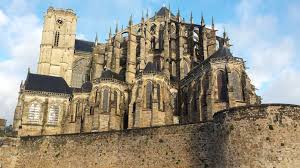 En Images Dans Les Combles De La Cathedrale Du Mans Soumises A Un Dispositif De Securite Tres Strict