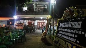 Sebelum dikebumikan, jenazah kapten afwan akan disemayamkan di kediamannya di perumahan bumi cibinong endah (bce), kelurahan sukahati, cibinong. Sampai Kemarin Jenazah Captain Afwan Pilot Sriwijaya Air Sj182 Belum Ditemukan Keluarga Lakukan Ini Tribunnews Com Mobile