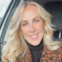 Alison Taulbee's Instagram, Twitter & Facebook