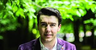 EXCLUSIVE: Al Porter Says That It's 'Wrong' To Touch Anybody  Inappropriately