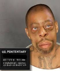 Since beetlejuice is a ghost and then is dead, his fingers may be red from all the blood in his fingers. Beetlejuice Green On Twitter Dis When I Was In Alcatraz