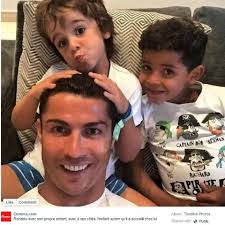 Cristiano ronaldo fait fondre un enfant en larmes. Cristiano Ronaldo Enfants