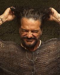 Ricardo Arjona dedica “Ella Baila Sola” a la pequeña Verónica Luque, una  gran guerrera que como muchos luchan por su vida ante la terrible  enfermedad.