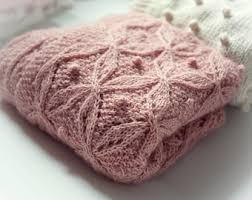 Jedes unserer häuser ist so gemacht, dass wir uns wohlfühlen. Glamour Handmade Knitwear Unique Knit Patterns Von Madebymomi