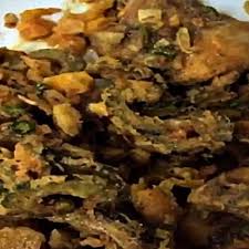 Let's learn how to make this extraordinary yet simple crispy bitter gourd recipe! Resepi Peria Goreng Telur Masin