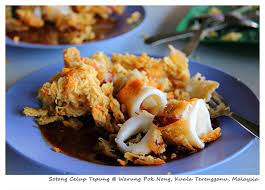 One of the tradisional and popular snacks in east coast, easily found elsewhere in kuala terengganu. Malaysia Top Things To Do And See In Kuala Terengganu Where The Locals Dine Ramble And Wander