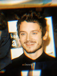 Elijah Wood Scarecrow