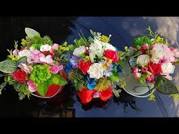 Aranjamente florale unicat, decoratiuni florale personalizate, buchete trandafiri de sapun, buchete flori handmade pentru momente unice, oferim suport specializat prin decoratorii nostri specializati. Aranjamente Noi Din Flori De Sapun New Soap Flower Gift Box Youtube