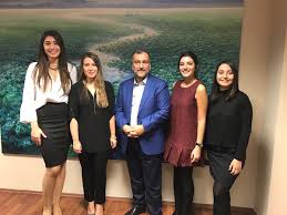 Murat ülker'in arkadaşları ve hocaları, onun en belirgin özelliğinin hafızası olduğunu vurguluyor. Bau Halkla Iliskiler ×'×˜×•×•×™×˜×¨ Pr Ogrencilerimiz Yildiz Holding De Murat Ulker Leydi Mcvities Kampanyalarini Sundular Murat Ulker Den Iletisim Ve Hayat Dersleri Aldilar Https T Co 8uweovgkdd