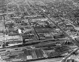 Santa Fe Freight Depot And Station With Oakland Oaks Ballpark Beyond Them Oakland Emeryville Border Circa 1940s A Str Ca History Emeryville Alameda County