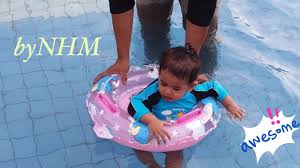 Pelampung renang ini akan sangat membantu anda untuk mengajari anak berenang. Pelampung Baby Si Manja Berenang Gunakan Pelampung Duduk Facebook