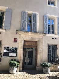 La Margelle Restaurant Pernes Les Fontaines Guide De Restaurants Le Bouche A Oreille
