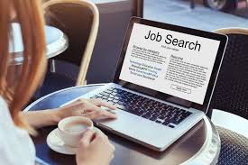 En revanche, le travail à domicile recouvre lui un champ très vaste de possibilités, et ne détermine pas forcément la future nature de votre activité professionnelle : Job Etudiant Etudier Et Travailler En Meme Temps
