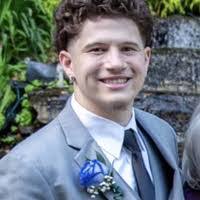 Dennis Abrams's Instagram, Twitter & Facebook