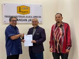 As we continue to strive for excellence, we are recruiting suitable candidates to join our firm, preferably those who possess dynamic and high motivation along. Cn Azeman On Twitter Majlis Penyerahan Sst Kpd Perunding Atz Consult Sdn Bhd Bagi Projek Menaiktaraf Jalan Pintas Dari Felda Terapai Pekan Ke Felda Mayam Bera Pahang Zulakmal8 Jkrmalaysia Ruslanabdaziz Cawjalanjkr Https T Co 1hmyenv7v7