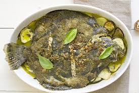 Rodaballo Al Horno Con Refrito Al Estilo De Orio Guipuzkoa Receta Recetas Con Patatas Recetas De Pescado Faciles Patatas Al Horno