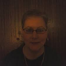 Vicki Simms's Instagram, Twitter & Facebook