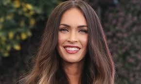 Get the latest news about megan fox. Megan Fox And Machine Gun Kelly Got Hot And Heavy In Scandalous Videos While Attending The Billboard Music Awards Us Daily Report