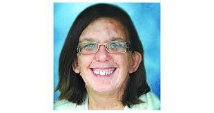 Erin Sewell's Instagram, Twitter & Facebook