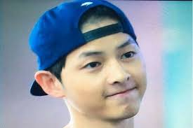 He was first included in the forbes. Demi Popularitas Song Joong Ki Curangi Lee Min Ho