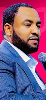 ስዎች የመስላቸው እና ደስ ያላቸው ነገር ሁሉ ሊያወሩባችሁ ይችላሉ ዋና እና ቁም ነገሩ በምትባሉበት በሚያወርባችሁ ተራና  ምናምንቴ ነገር እናተ ሆናችሁ አለመገኘት ብቻ ነው:: ምክኒያቱም የእምነታችን ጀማሪና ፈጻሚ የሆነው ...