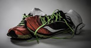 Simply soak your feet for 10 minutes in a bowl of hot water mixed with 5 tablespoons of apple cider vinegar. 6 Natural Remedies For Foot Odor Farmers Almanac