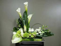 Check spelling or type a new query. Flower Arrangement For Urn 1304 2 Florist Montreal Abaca Flowers Shop Sympathy Flowers For The Home And Office Flowers For The Funeral Service