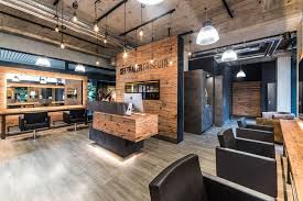 Junior's hair design opened it's doors by a very talented colombian stylist that retired on 2011 and is now owned by new administration. Hair Salon Design In A Reclaimed Wood Look 5092 Sankt Martin Bei Lofer Austria Sun Wood By Stainer