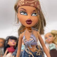 Vintage Lot Of 5 2001 BRATZ DOLLS Cloe Yasmin Jade Cameron & Accessories