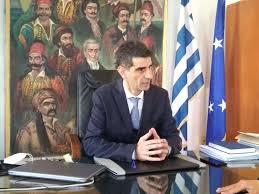 Ο Δήμαρχος Νάξου και Μικρών Κυκλάδων, Δημήτρης Λιανός, για το λιμάνι, το  αεροδρόμιο κ.ά... - Κυκλαδίτης.γρ