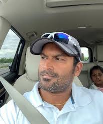 Vivek Eswaran's Instagram, Twitter & Facebook