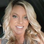 Darla Farris's Instagram, Twitter & Facebook