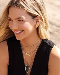 Kendra Scott Baroque Vintage Gold Ella Long Pendant Necklace Natural  Mother-of-Pearl