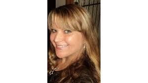 Beryl Lowery's Instagram, Twitter & Facebook