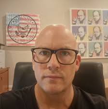 Dale Vince says the kit's print pattern is inspired by a barking tree frog  🔗 🐸