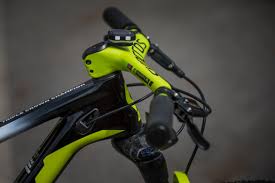 Quarq Tyrewiz Smartes System Zur Kontrolle Des Reifendruckes Die Firma Drucken Und Fahrwerk