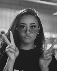 Corey Gomillion's Instagram, Twitter & Facebook