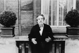 Se le considera uno de los más influyentes escritores del siglo xx. Octavio Paz Mexican Poet And Nobel Prize Winner