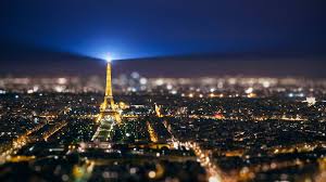 Quel est le serpent le plus dangereux au monde? You Guys Seem To Like Tilt Shift So Here S The Eiffel Tower Imgur
