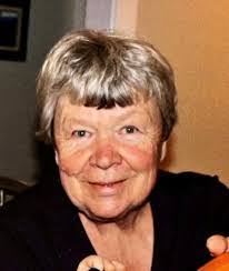 Sandra Hendrickson's Instagram, Twitter & Facebook