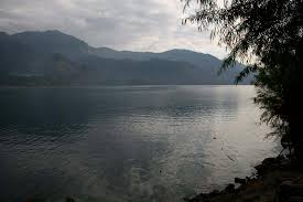Lago de Atitlan | Matthew Nesslage | Flickr