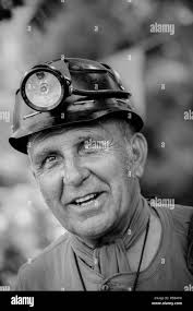 Coal mining underground 1940s hi-res stock photography and images