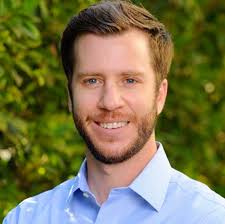 Stephen Mast's Instagram, Twitter & Facebook