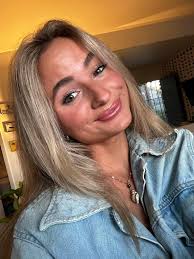 Female roommate wanted for Victorian duplex in Pacific Beach