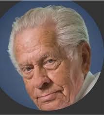 Heather Linthicum's Instagram, Twitter & Facebook